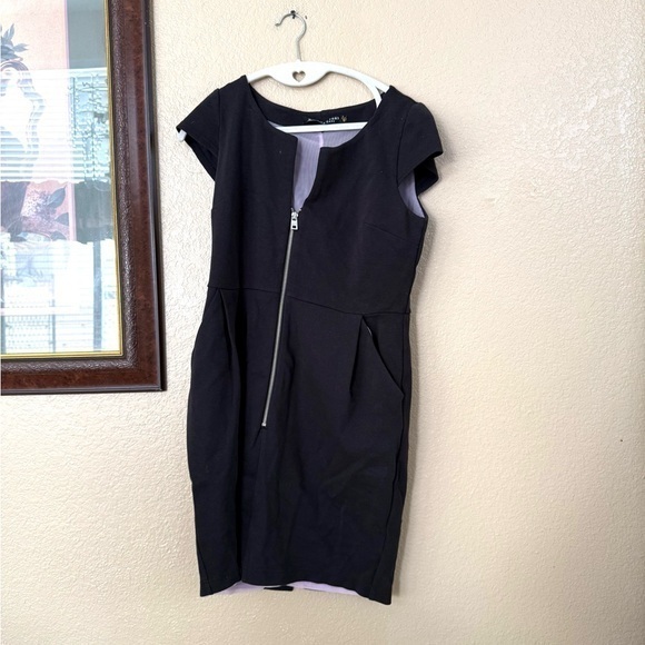 Marc New York Dresses & Skirts - marc new york andrew marc front pocket dress size 6